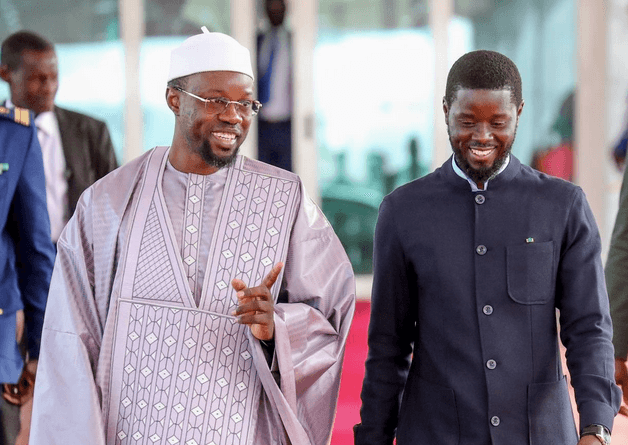 Diomaye et Sonko : les ambassadeurs du style tradi-modern qui révolutionne la mode sénégalaise