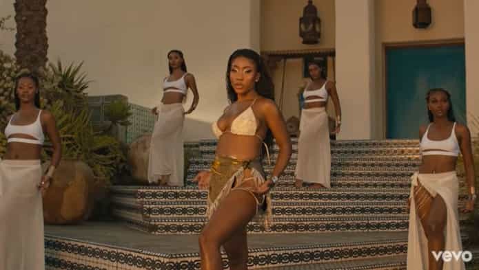 Sevyn Streeter, Kissez  ft. Davido